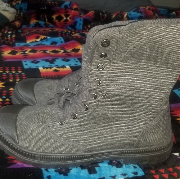 Very G Boots - Picture 2 of 4